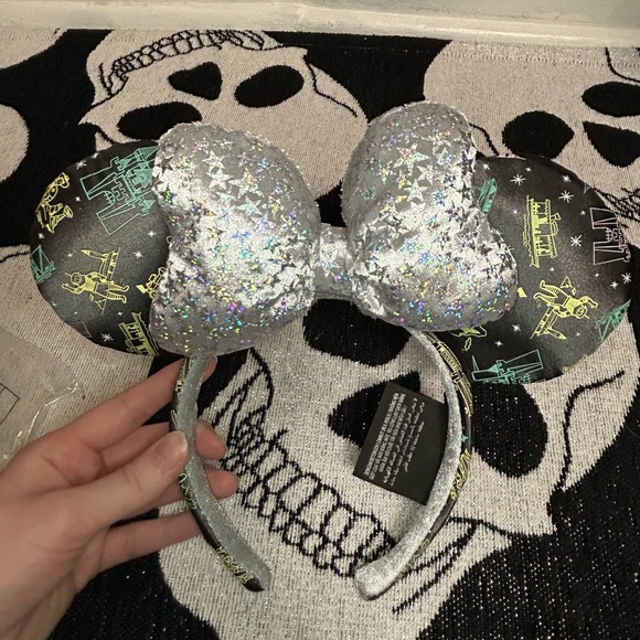 Disney 100 year attraction ears - Picture 4 of 7